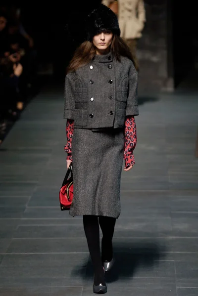 Look 24